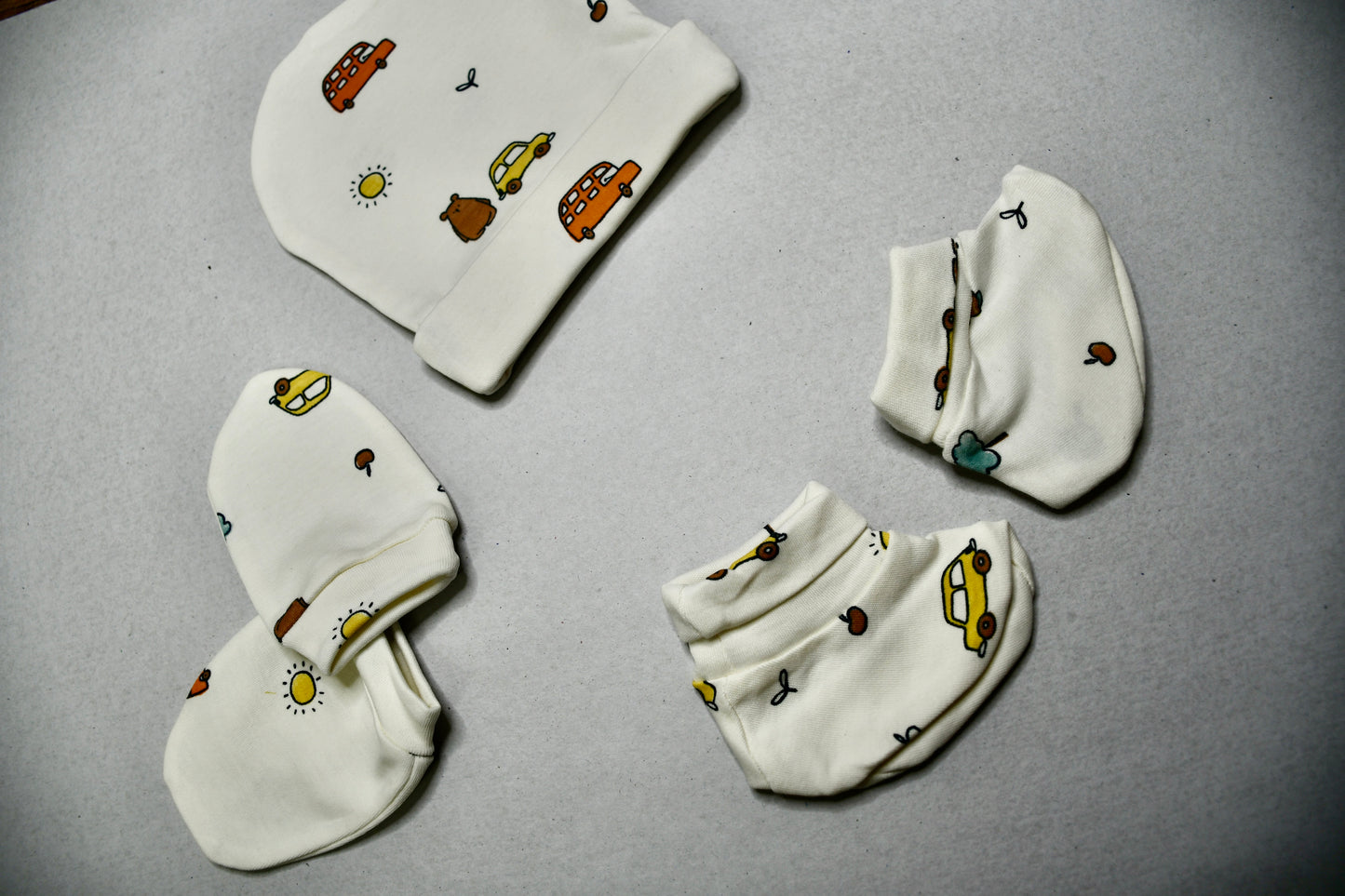 100% Cotton Knit Cap Mittens & Booties Set with playful nursery print - off white