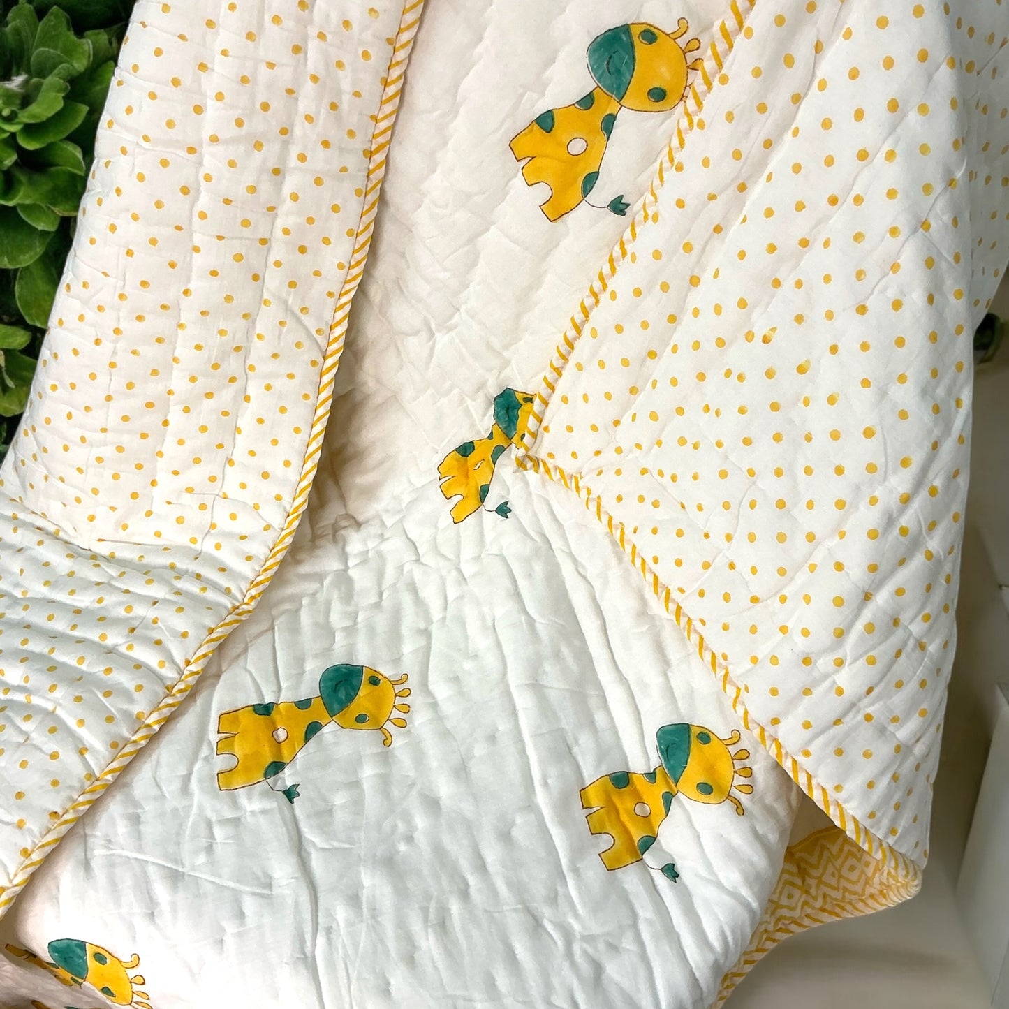 Giraffe block print - pure mul cotton quilt